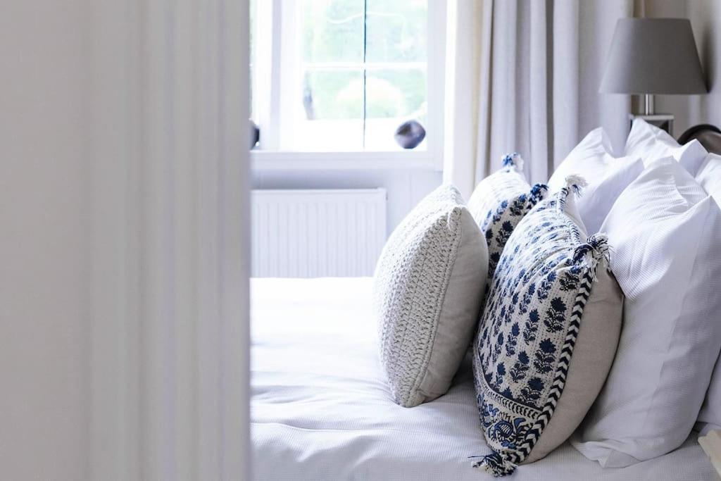 Вилла Stylish Painswick Getaway Экстерьер фото