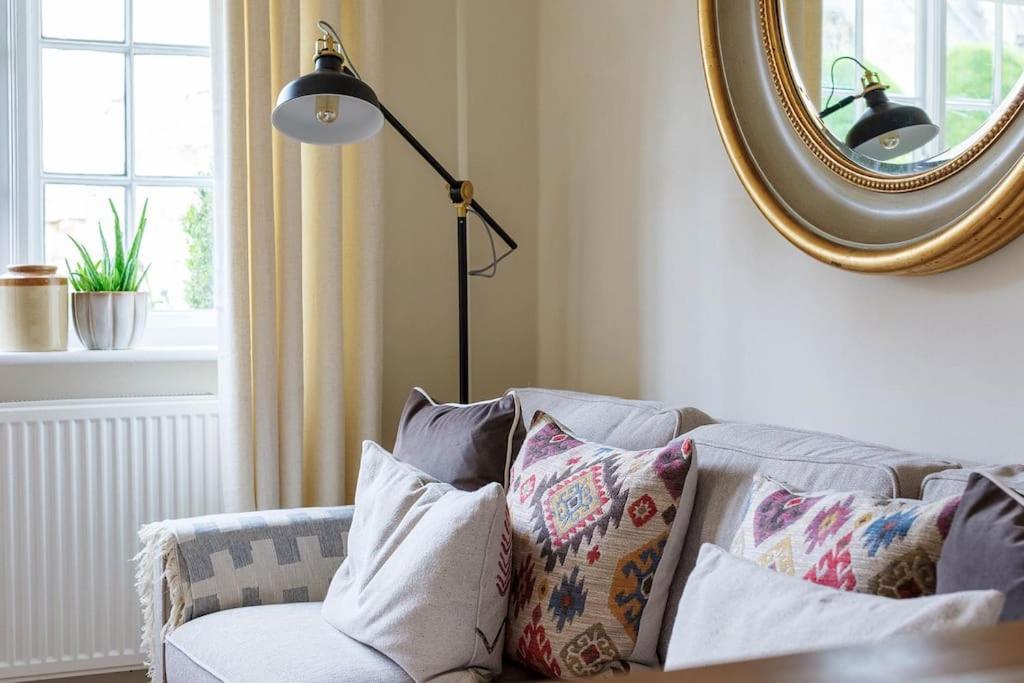 Вилла Stylish Painswick Getaway Экстерьер фото